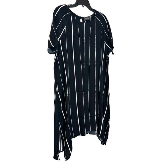 ASTR The Label Striped Side Slit Asymmetric Black White Shift Dress Size Large - Picture 2 of 5